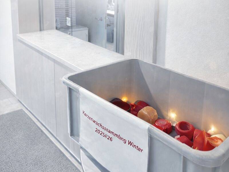 Wachskerzenreste-Sammlung in Feldkirchen