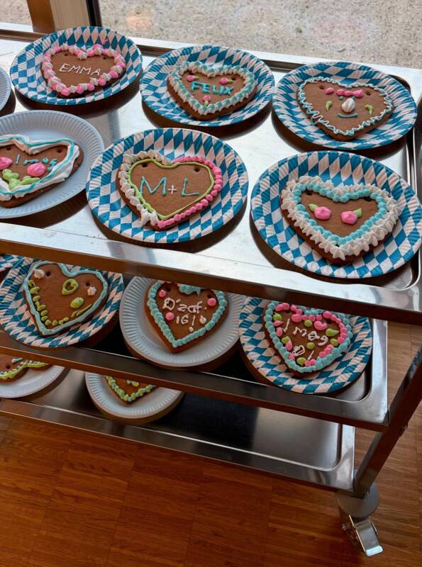 Bemalte Lebkuchenherzen
